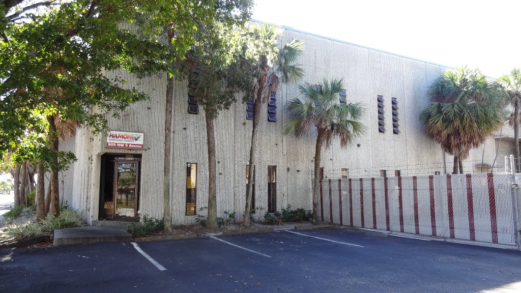 Bedrijfspand in Florida